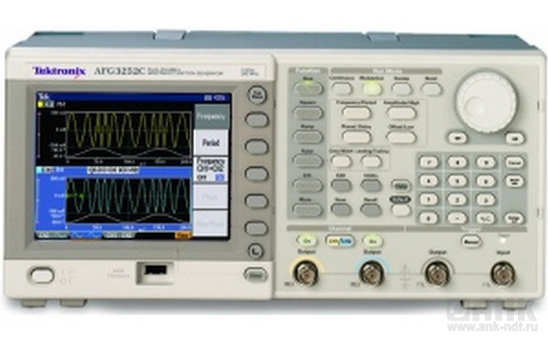 Универсальный генератор сигналов AFG3052C