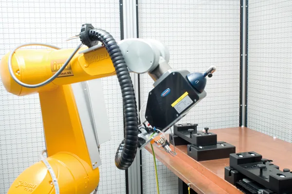 Генератор TESEQ NSG 439